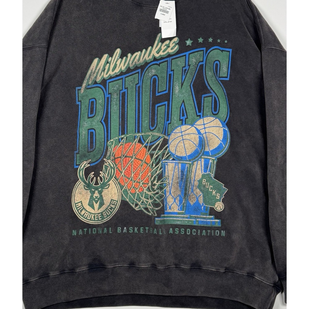 Abercrombie & Fitch Milwaukee Bucks NBA Oversized Sweatshirt Black Size XL NWT - Picture 2 of 11